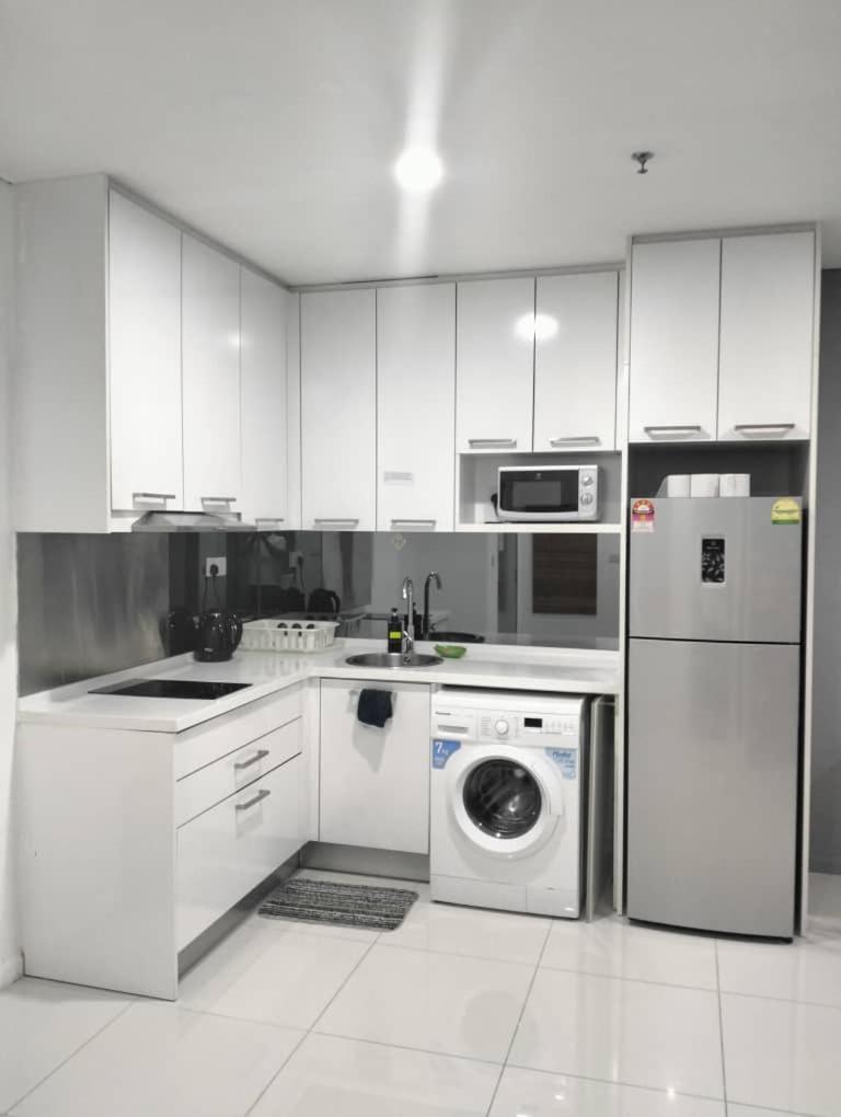 Signature Apartment At Mercu Summer Suites Klcc Kuala Lumpur Esterno foto
